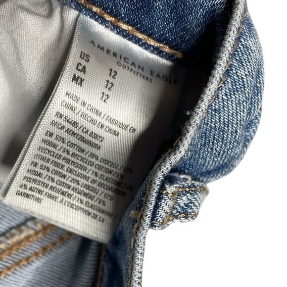AMERICAN EAGLE Highest Rise Boyfriend Shorts Size 12 - Picture 6 of 6